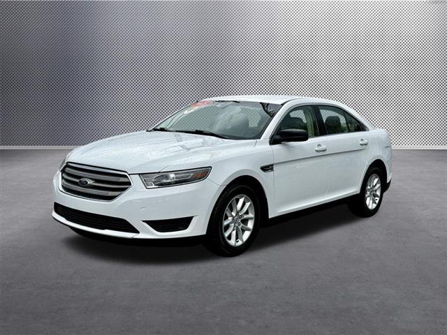 $14073 : 2015 Taurus SE image 3