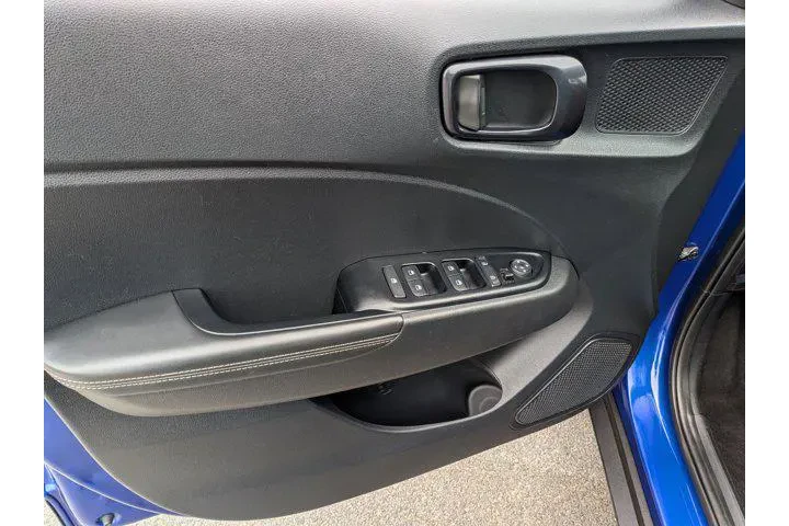 $18777 : Hyundai VENUE 2023 Limited 4 image 8