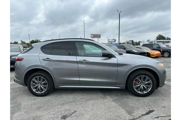 2020 ALFA ROMEO STELVIO TI SP image 8