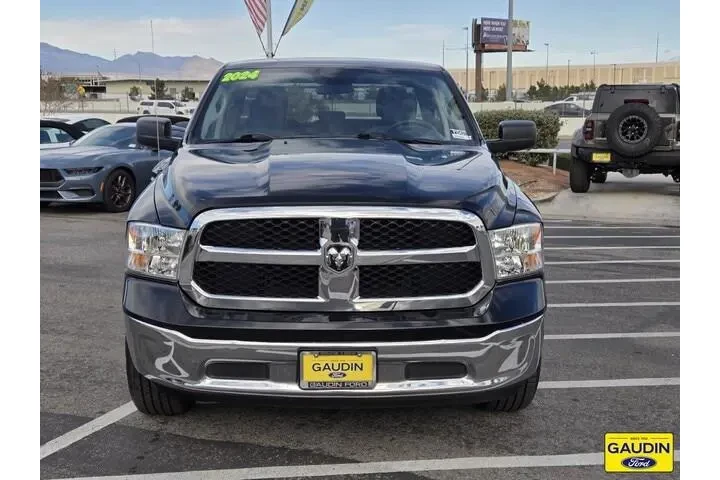 $28521 : Ram 1500 Classic 2024 4x4 SL image 2