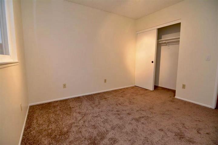 $1450 : Rancho - Move-In Ready image 2