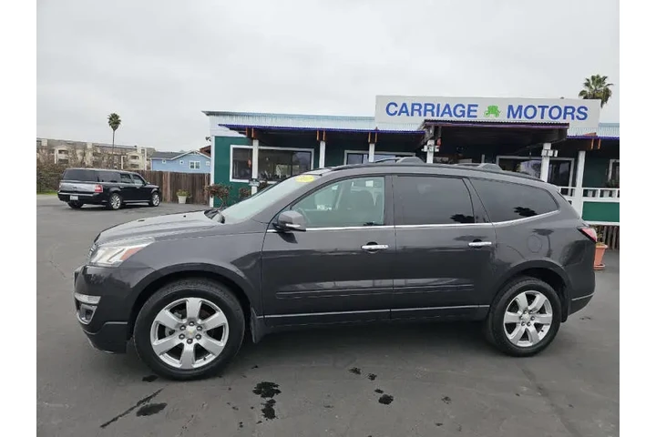 $13995 : 2017 Traverse LT image 8
