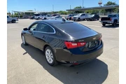 $14900 : Chevrolet Malibu 2023 LT 4dr thumbnail