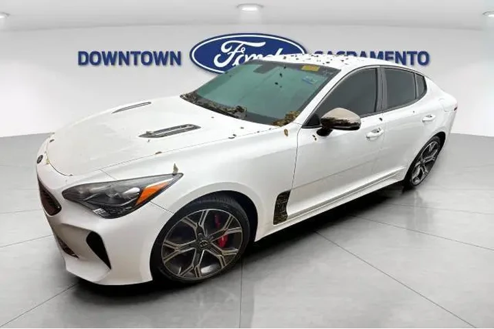 $27400 : Kia Stinger 2021 GT 4dr Seda image 2