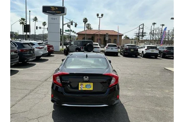 $13888 : Honda Civic 2020 EX 4dr Seda image 7