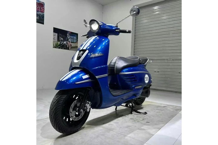 $600 : Peugeot super scooter image 1