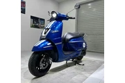 Peugeot super scooter en Los Angeles