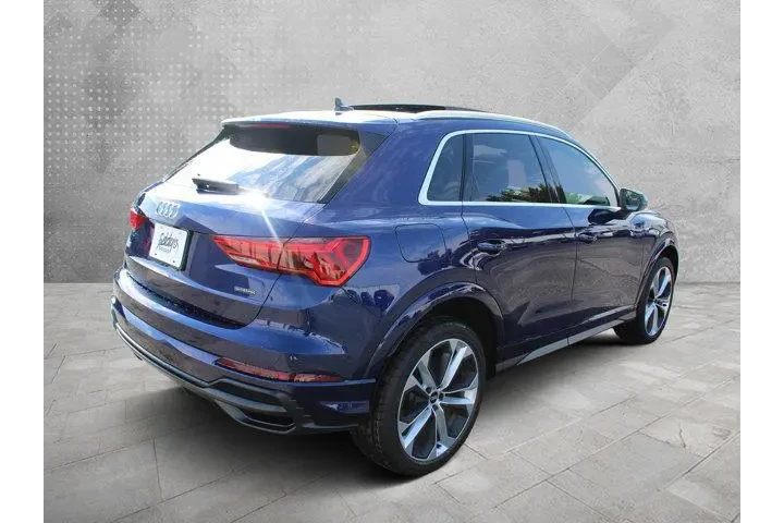 $22923 : Audi Q3 2021 AWD quattro S l image 4