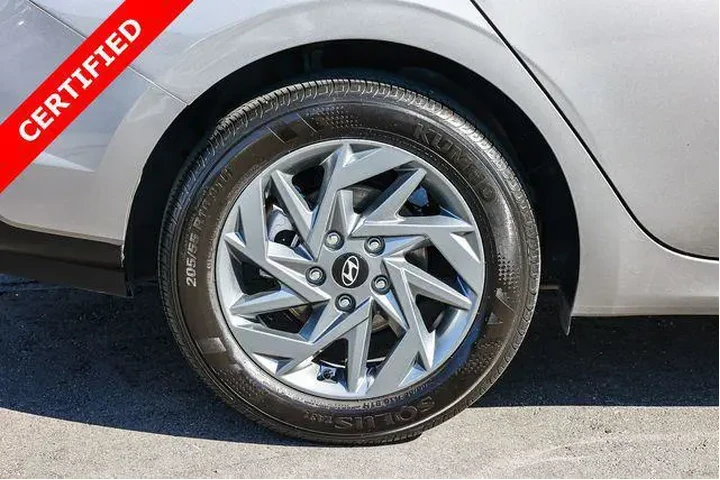 $18498 : Hyundai ELANTRA 2024 SEL 4dr image 8