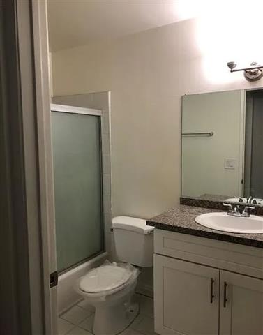 $1400 : 1 Bedroom unit in koreatown image 7