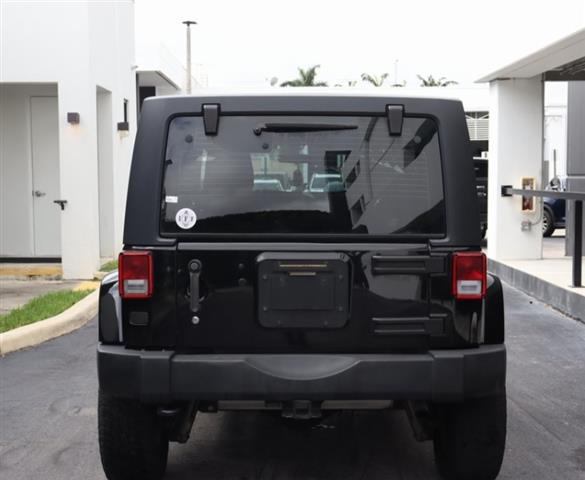 $17900 : Jeep Wrangler Unlimited Sport image 5