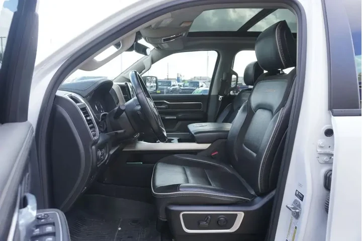 $39988 : Ram 1500 2022 4x2 Laramie 4d image 7