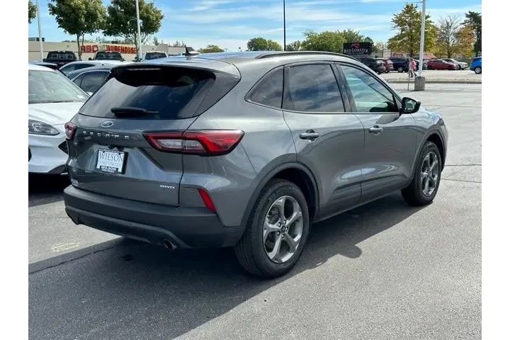 $27500 : Ford Escape 2025 AWD ST-Line image 3