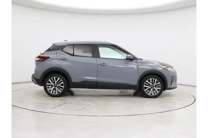 $17998 : Nissan Kicks 2023 SV 4dr Cro image 7