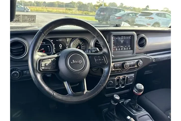 $30429 : Jeep Wrangler Unlimited 2021 image 10