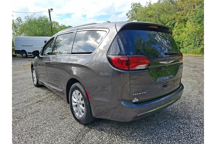 $16999 : Chrysler Pacifica 2019 Touri image 3