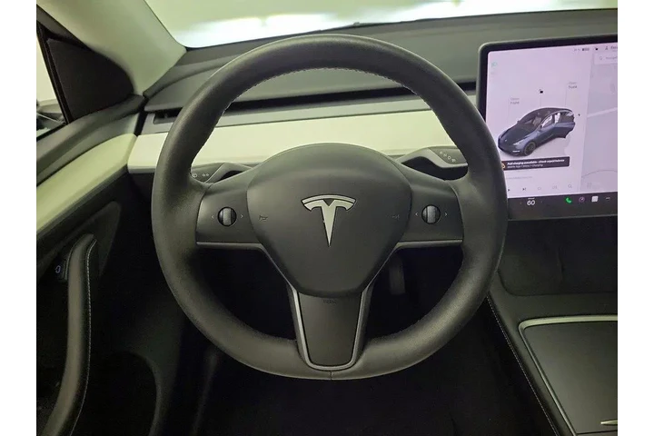 $34998 : Tesla Model Y 2024 AWD Long image 10