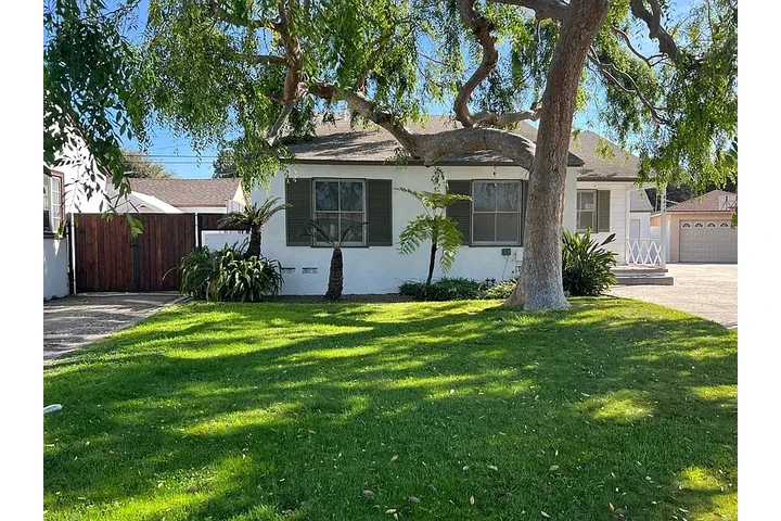 $1000 : Downey house for rent image 2