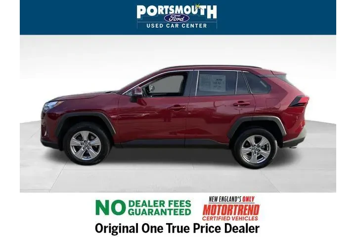 $28995 : Toyota RAV4 2023 AWD XLE 4dr image 2