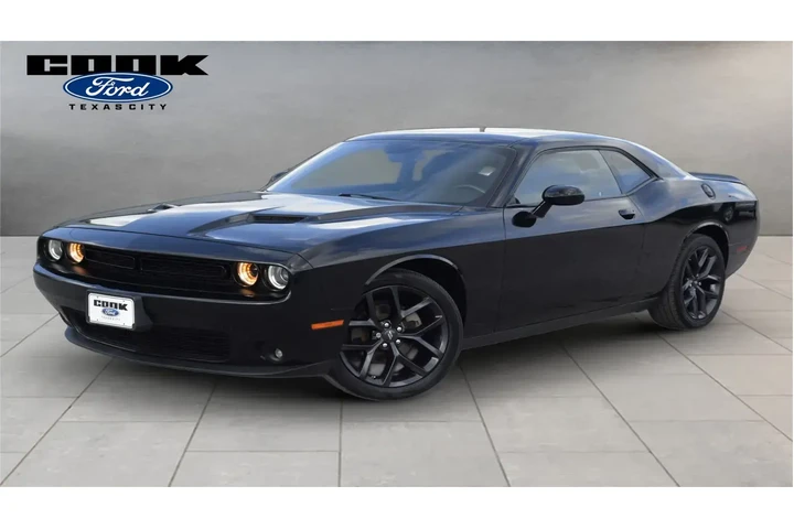 $23425 : Dodge Challenger 2022 SXT 2d image 6