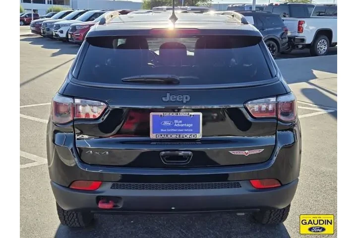 $14900 : Jeep Compass 2020 4x4 Trailh image 7