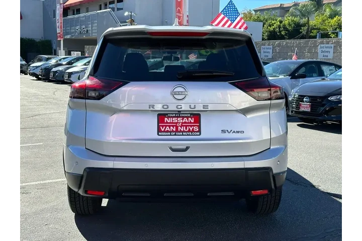 $21998 : Nissan Rogue 2024 AWD SV 4dr image 5