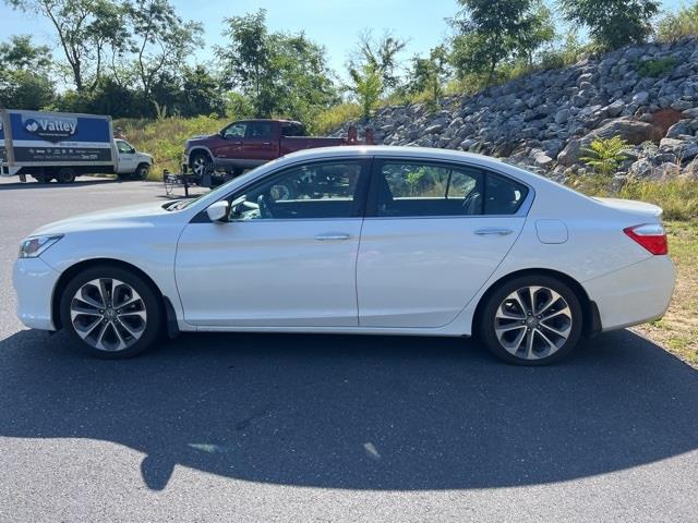 $10498 : PRE-OWNED 2013 HONDA ACCORD S image 4