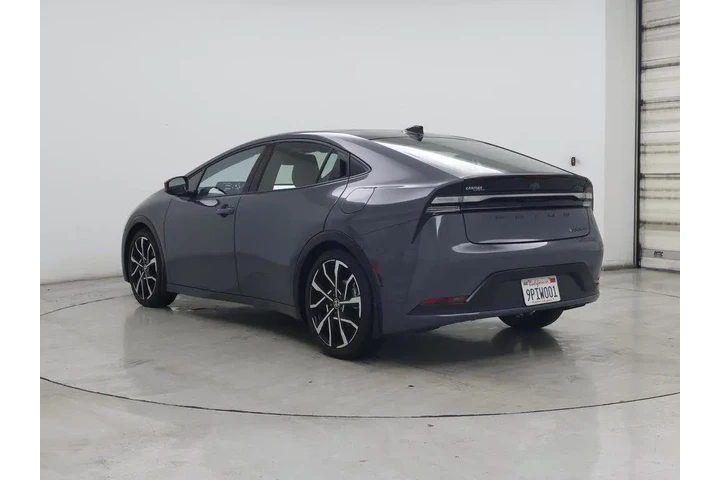 $38998 : Toyota Prius Prime 2024 XSE image 2