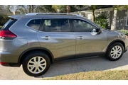 $6800 : 2017 Nissan rogue S thumbnail