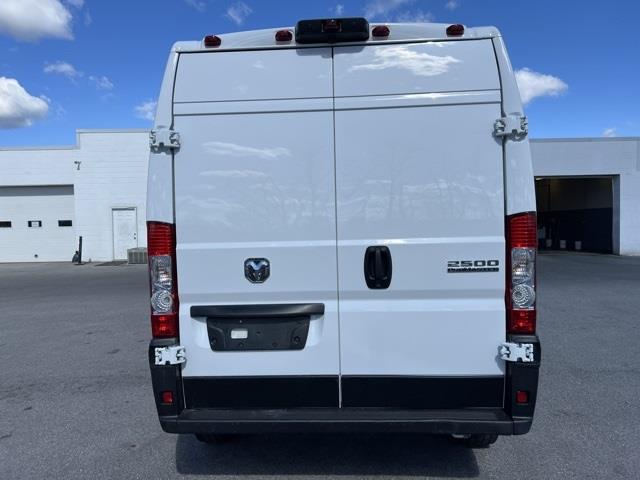 $42998 : PRE-OWNED 2023 RAM PROMASTER image 4