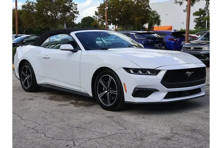 $26995 : Ford Mustang 2024 EcoBoost 2 image 9