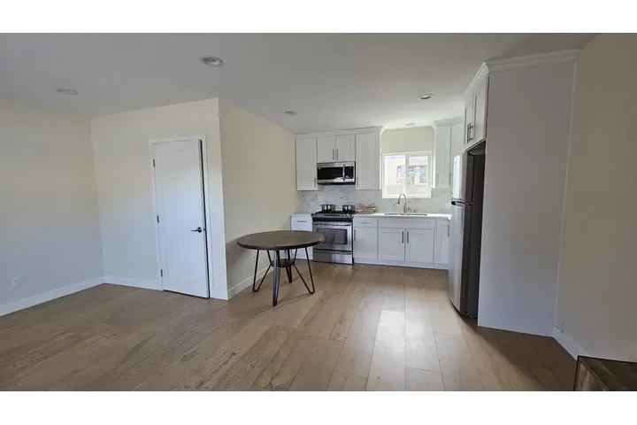 $1550 : Newly Built 1Bdr.1Ba for Rent. image 2