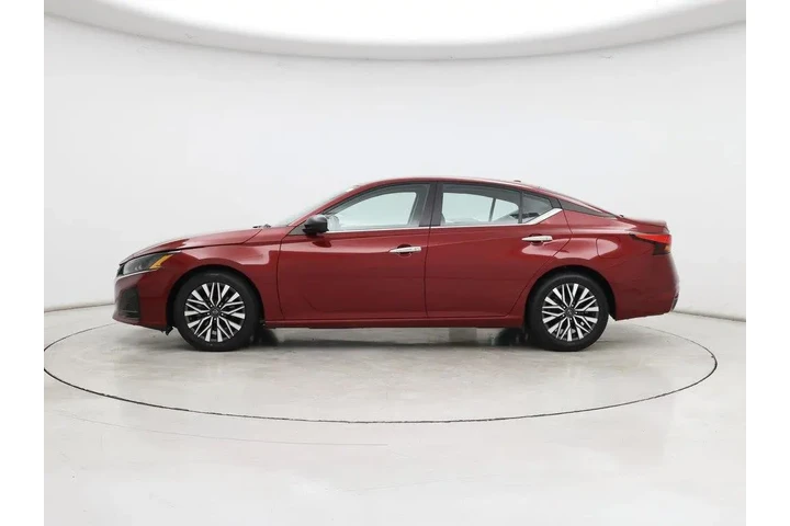 $18998 : Nissan Altima 2024 2.5 SV 4d image 3