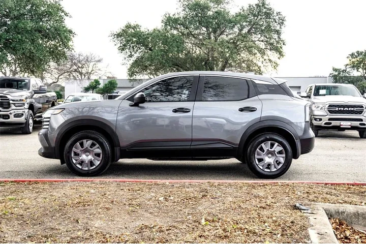 $20999 : Nissan Kicks 2025 S 4dr Cros image 8