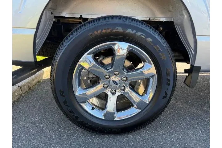 $37700 : Ford F-150 2021 4x4 XL 4dr S image 10