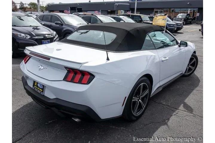 $34880 : Ford Mustang 2024 EcoBoost P image 10