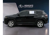 $18960 : Jeep Compass 2023 4x4 Latitu thumbnail