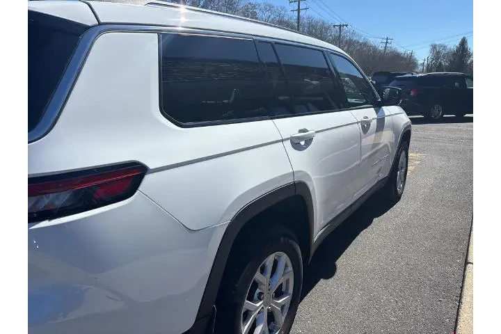 $37700 : Jeep Grand Cherokee L 2023 4 image 5