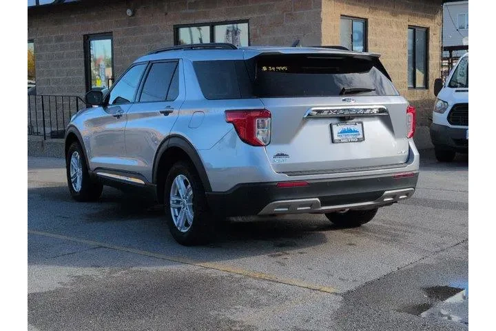 $24887 : Ford Explorer 2021 AWD XLT 4 image 6