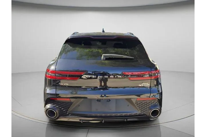 $37681 : Genesis GV70 2023 AWD 2.5T S image 5