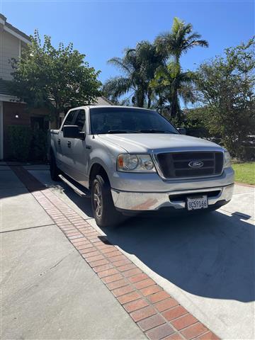 $7450 : Ford F150 título limpio image 2