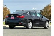 $18272 : Chevrolet Malibu 2023 LT 4dr thumbnail