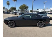 $28995 : Dodge Challenger 2023 SXT 2d thumbnail