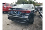 $15490 : Kia Forte 2023 LXS 4dr Sedan thumbnail