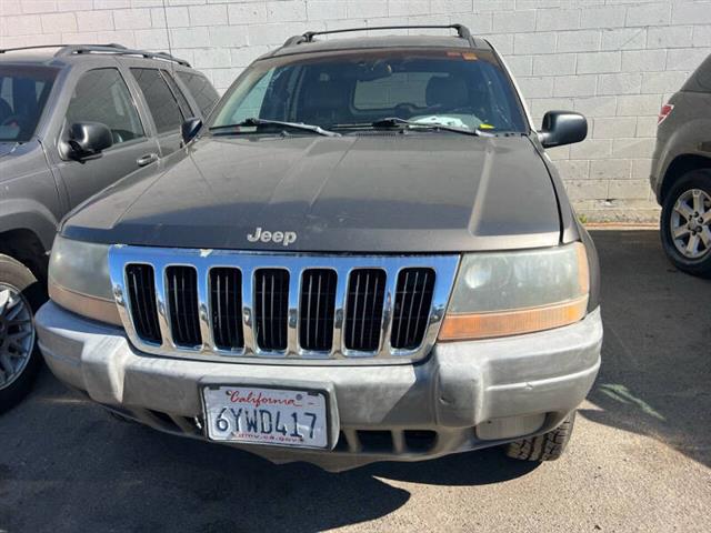 $2900 : 2000 Grand Cherokee Laredo image 2