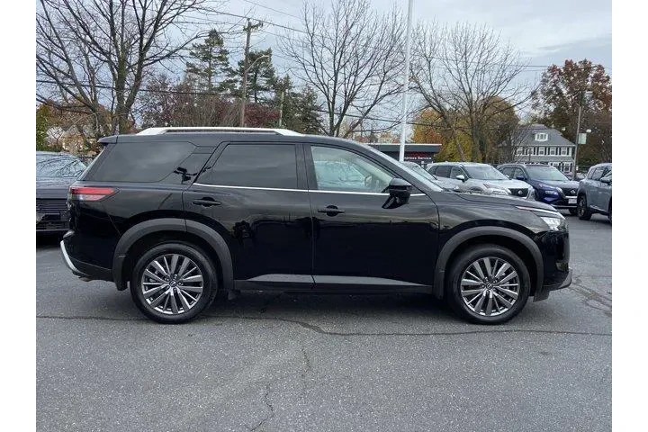$33995 : Nissan Pathfinder 2025 AWD S image 3