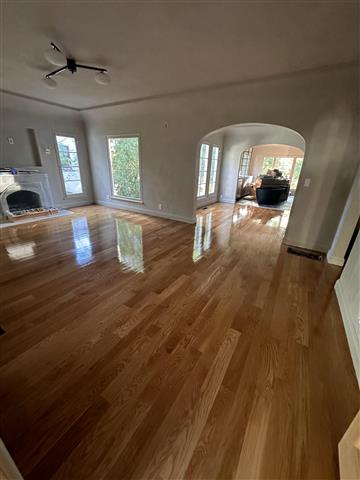 Hardwood floors image 2