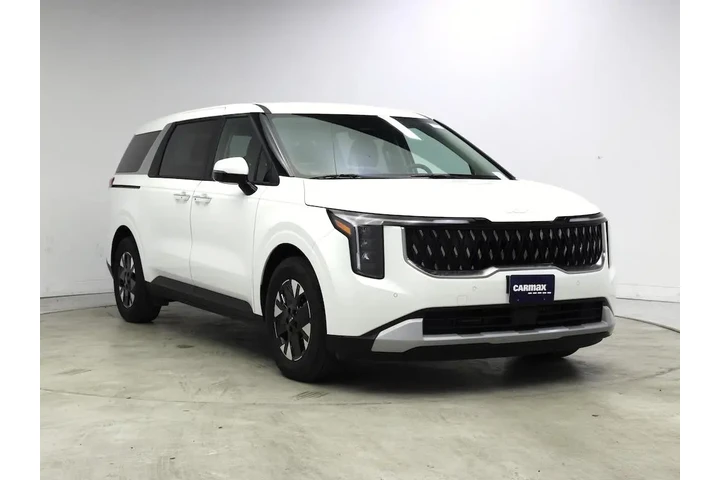 $39998 : Kia Carnival Hybrid 2026 LXS image 1