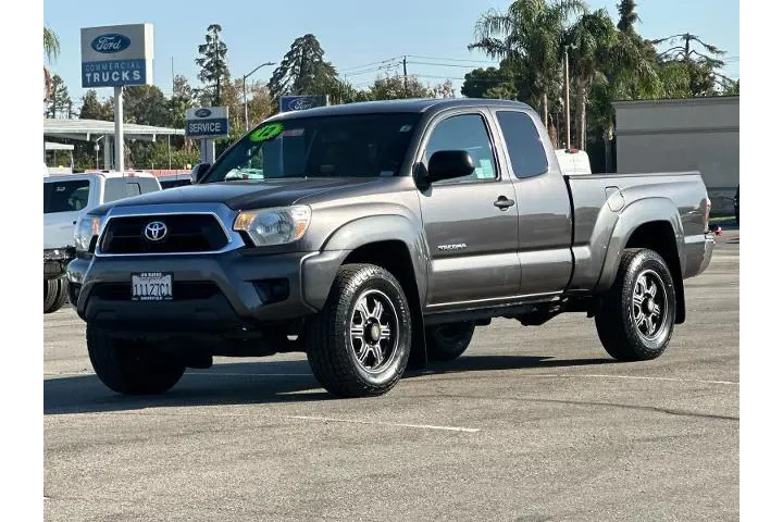 $18945 : Toyota Tacoma 2012 4x2 PreRu image 7