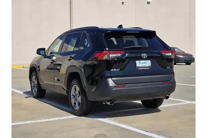 $26490 : Toyota RAV4 2024 XLE 4dr SUV image 7